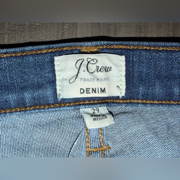 J crew size 29 Dark Blue Women's shorts,‎ Jean shorts, size medium size 8 US - Picture 3 of 4